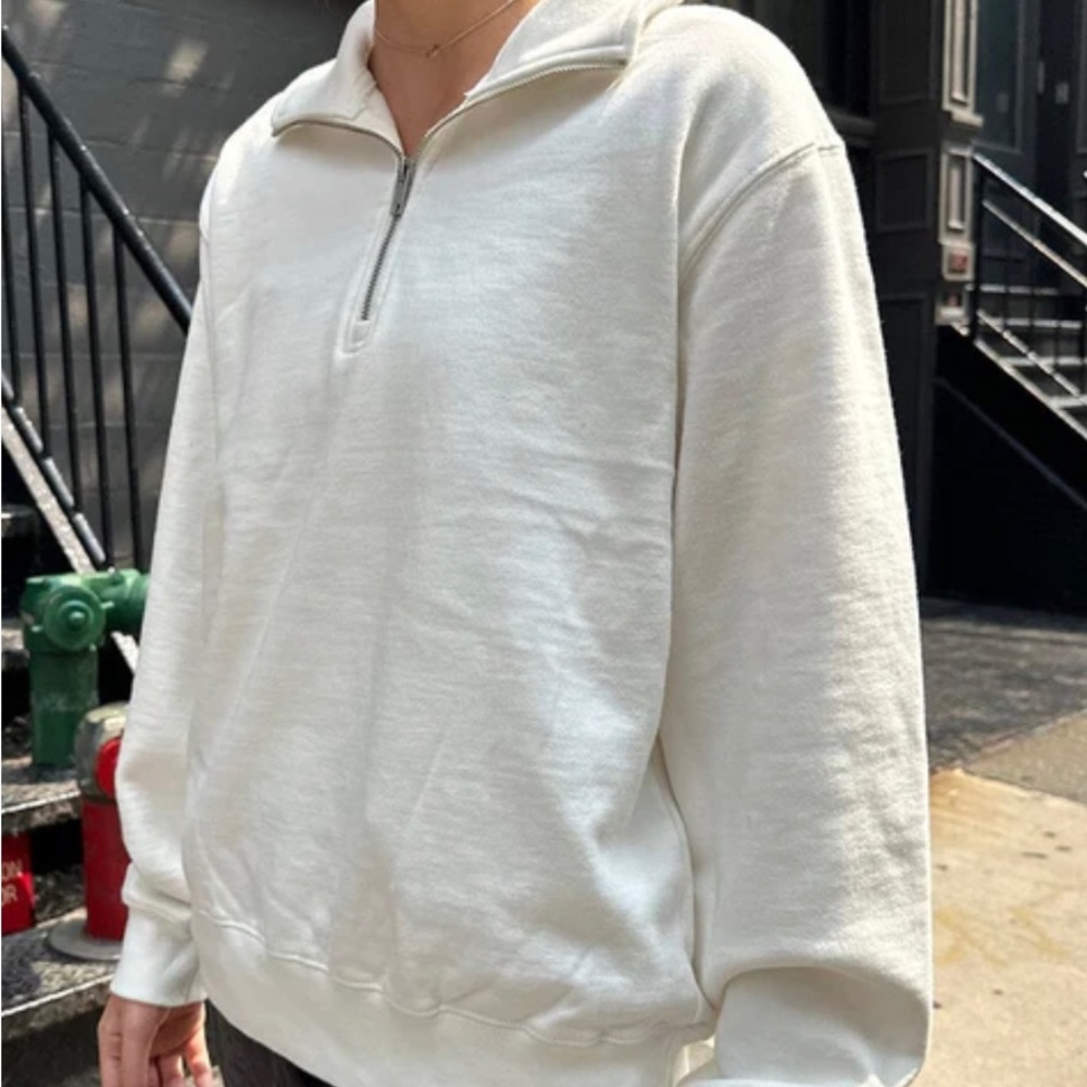 BRANDY MELVILLE WHITE HALF ZIP NWT
